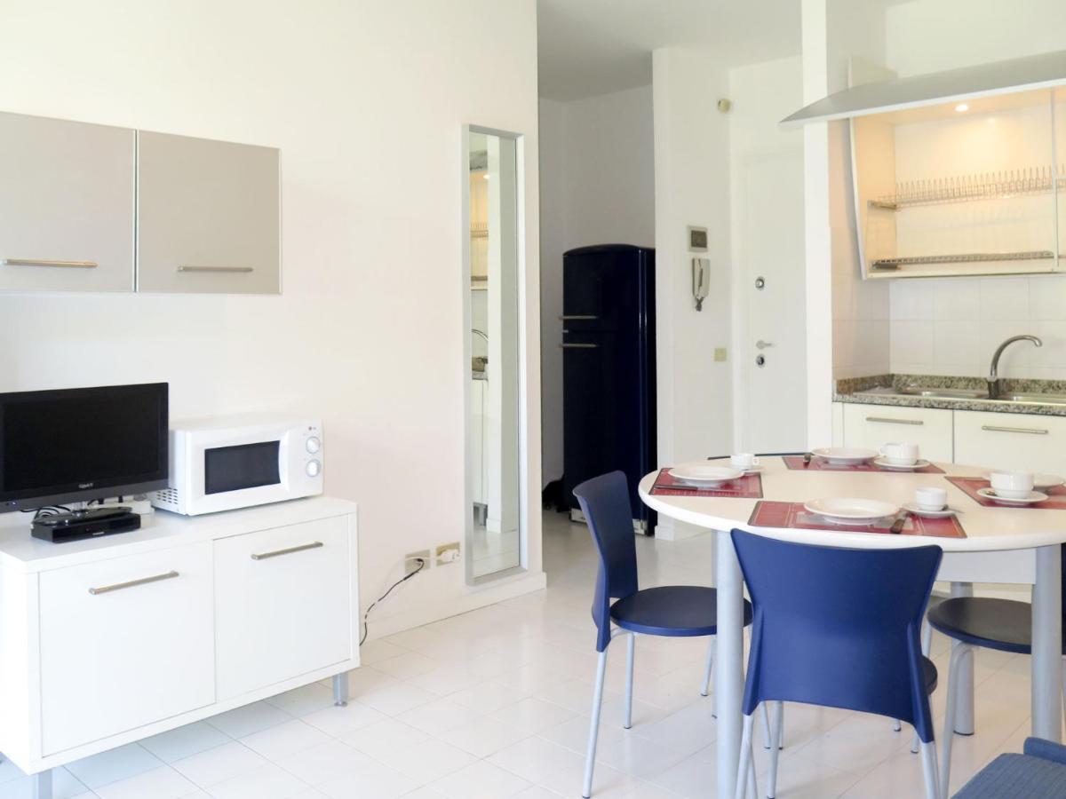 Apartment Parco Hemingway-1 By Interhome Линяно Сабиадоро Екстериор снимка